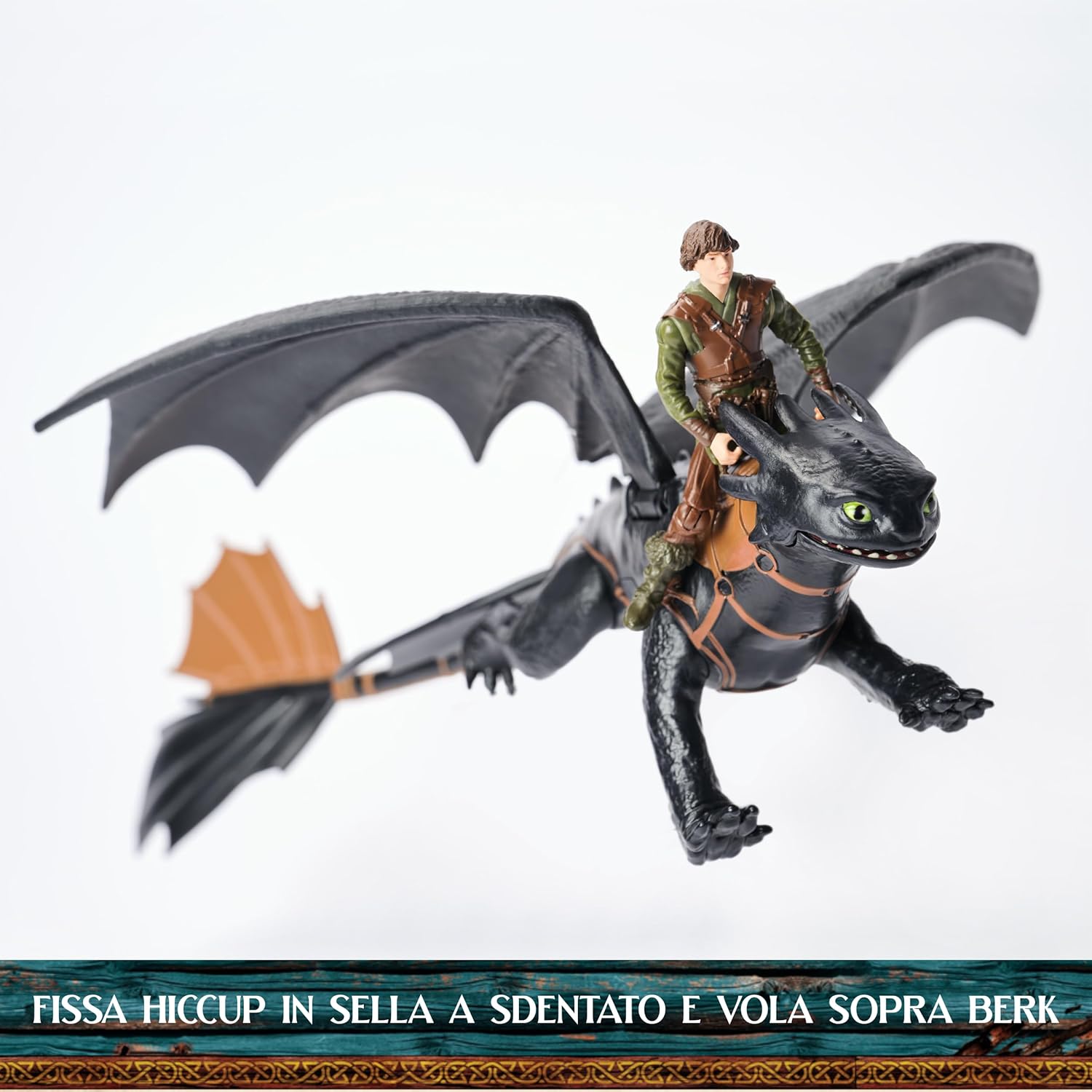 Detalle de DreamWorks Dragons: Dragon Trainer – Drago Vichingo con Hiccup e Sdentato (4+ anni)