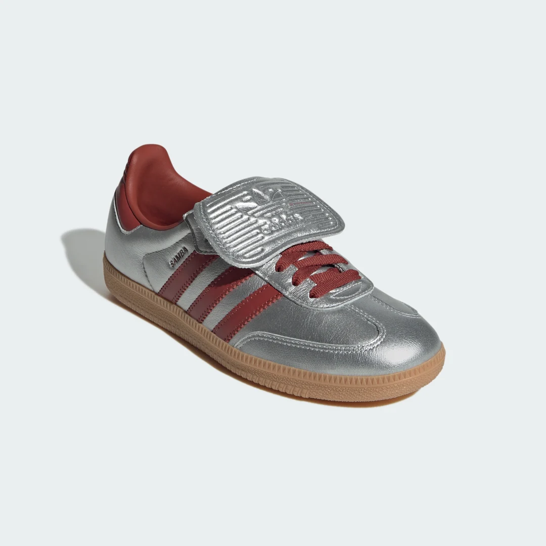 Detalle 2 de Zapatilla Samba LT de Adidas: plateado, un toque atemporal para tu día a día
