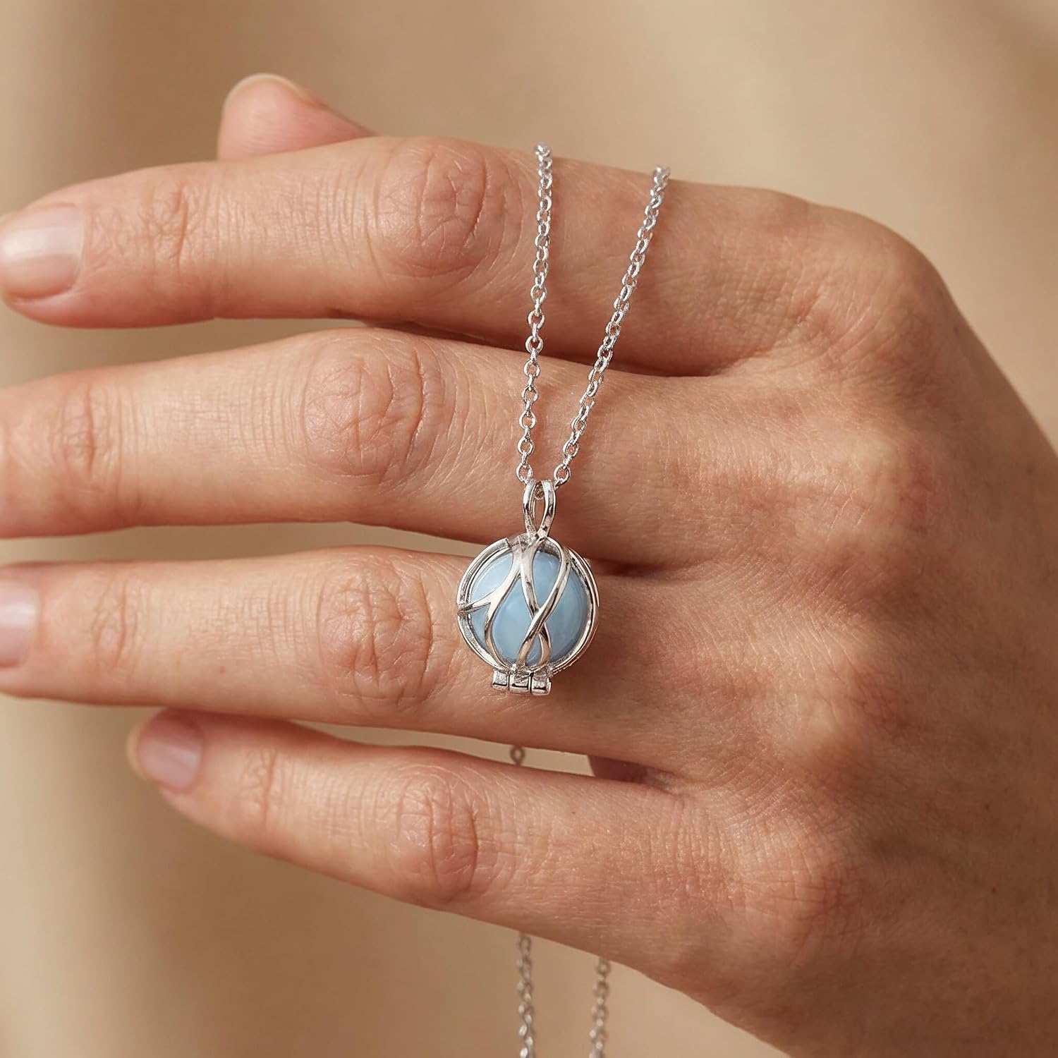 Detalle de Engelsrufer Damen Halskette aus Sterling Silber mit Kraftstein Kugel Anhänger – verstellbare Länge, nickelfrei