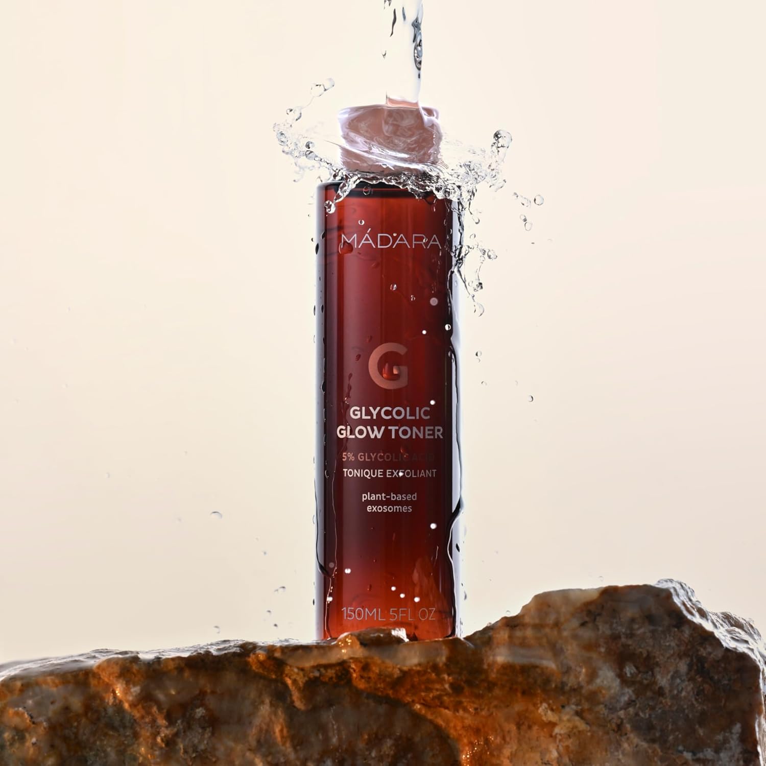 Detalle de MÁDARA Organic Skincare 5 % Glycolic Glow Toner — Tonique exfoliant éclaircissant pour un teint uniforme