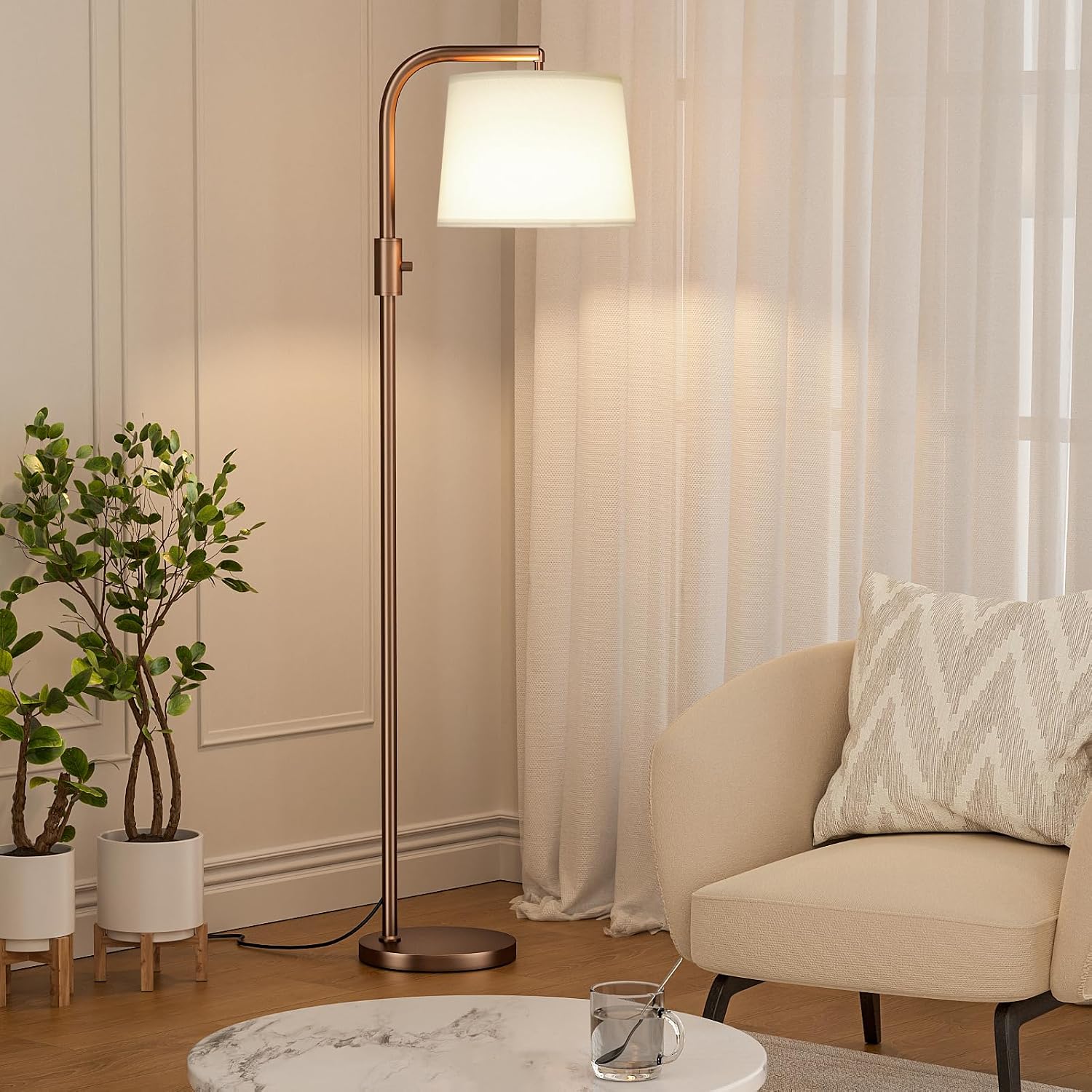 Detalle de Ambimall Z5V8W6 Dimmable Arc Floor Lamp with Rotating Head and Linen Shade