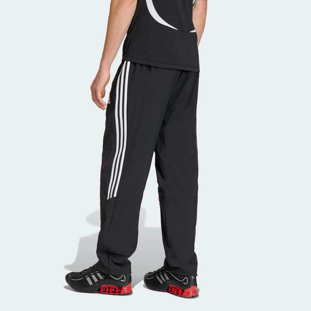Thumbnail 1 de PANTALÓN Teamgeist Adicolor negro de Adidas: para entrenamientos con estilo