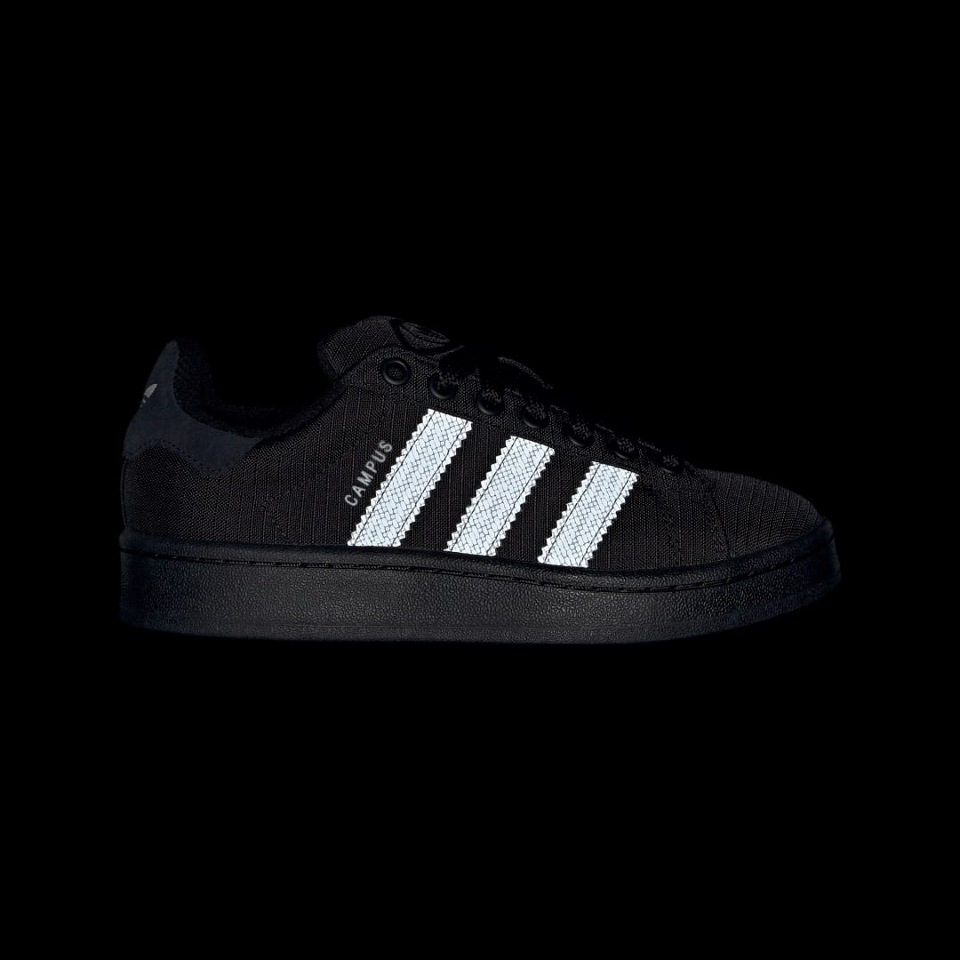 Detalle 2 de Adidas Campus 00s — Zapatilla negra para un look casual y atemporal