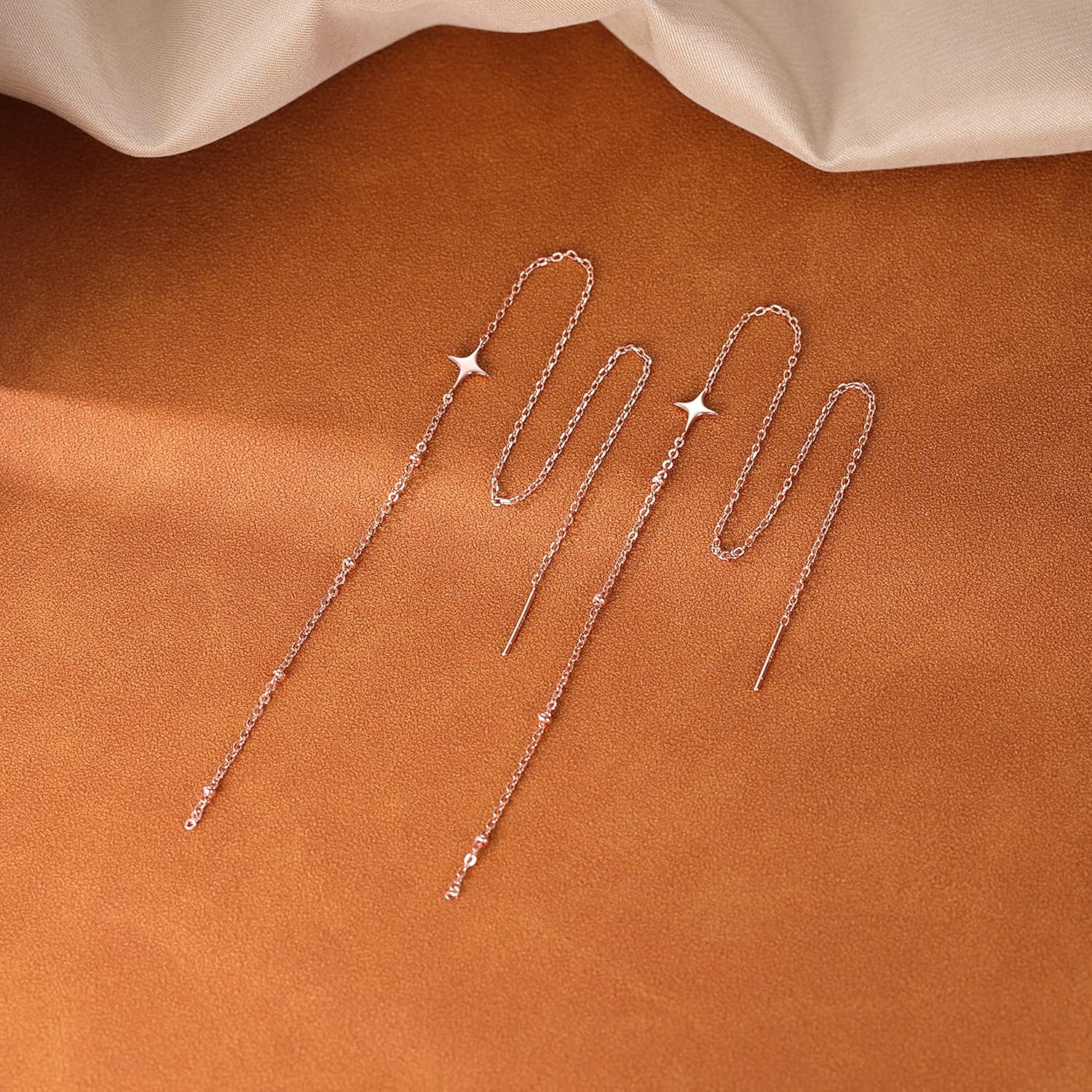 Detalle de SLUYNZ 925 Sterling Silver Long Dangle Earrings – Star Tassel Chain