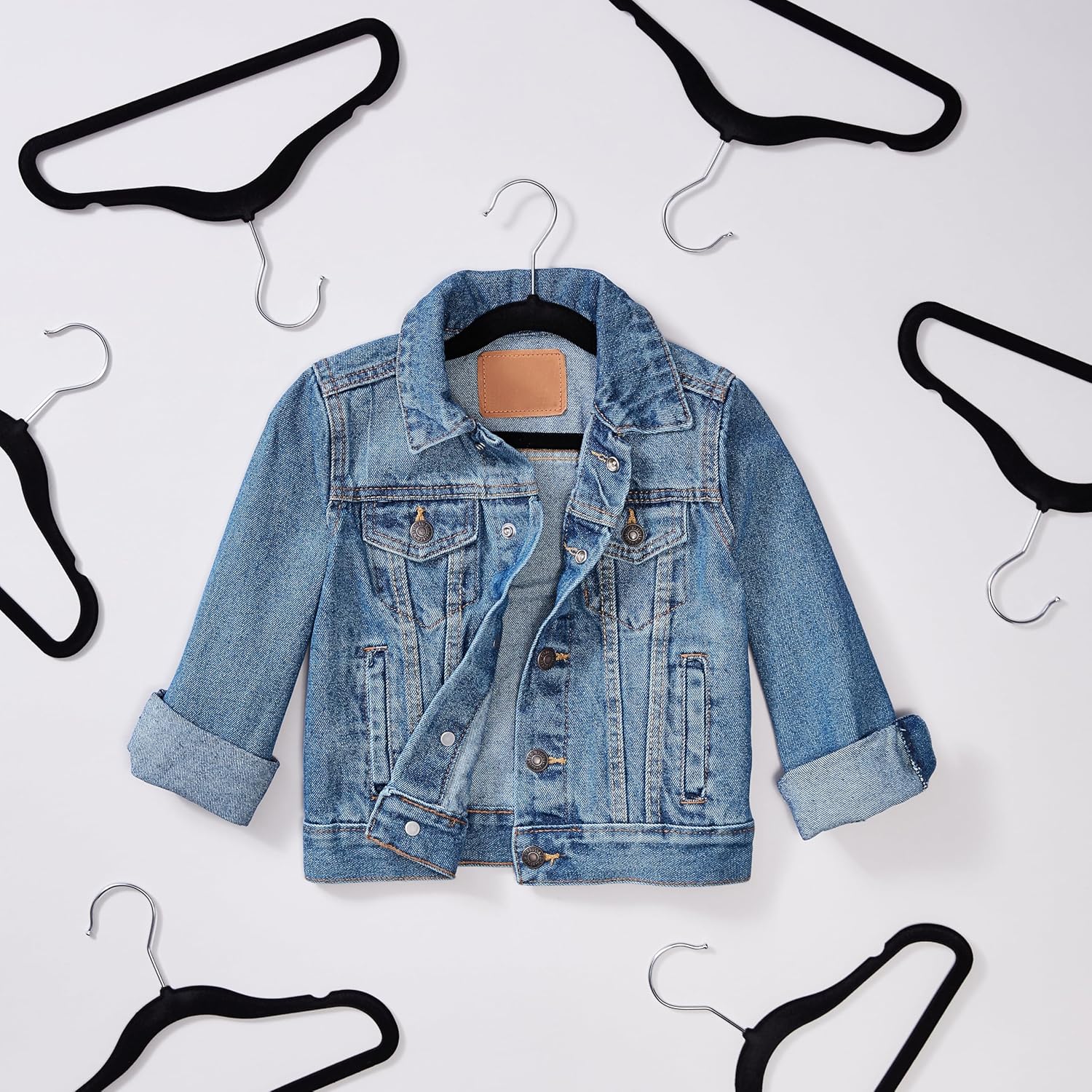 Detalle de Amazon Basics Cintres antidérapants 50