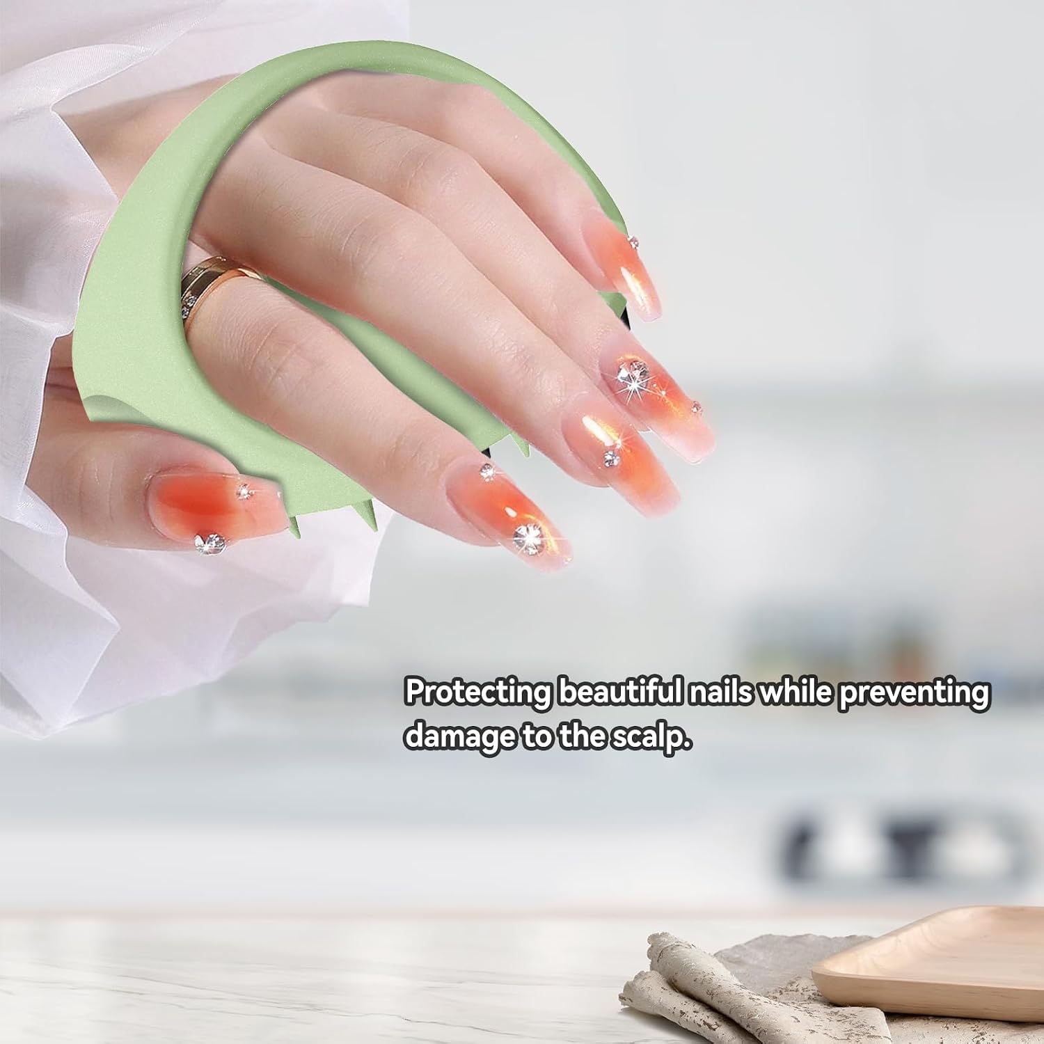 Detalle 2 de Ithyes 4364a6d6-c6e5-42cc-bf6f-491958593db1 38-Finger Silicone Scalp Brush