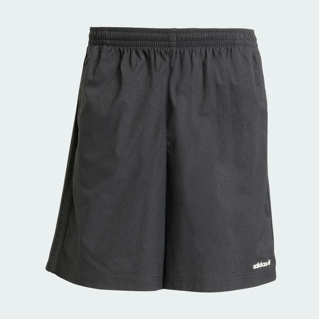 Detalle de Adidas Woven Short Negro: versatilidad y comodidad para el día a día