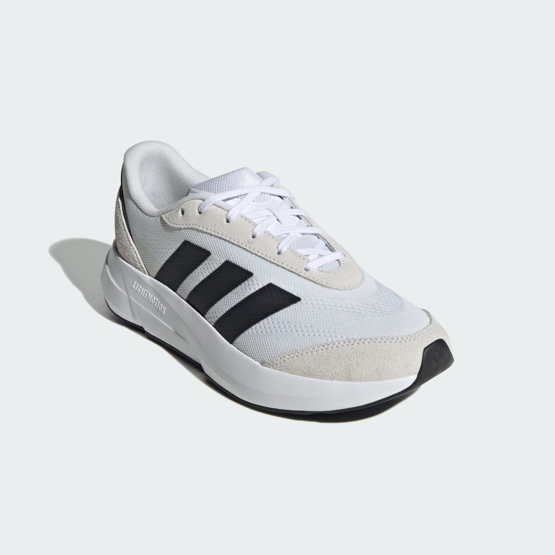 Detalle 2 de Zapatilla Lightshift de Adidas en color blanco: comodidad y estilo para el día a día