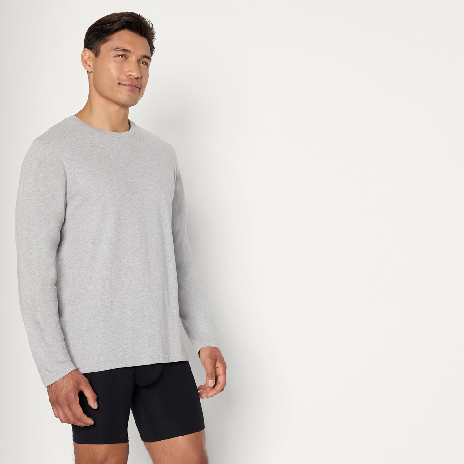 Detalle de Amazon Essentials Men's Slim-Fit Cotton Crew Neck Vests