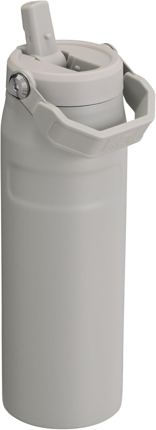 Detalle 2 de STANLEY IceFlow Flip Straw 2.0 24 oz water bottle
