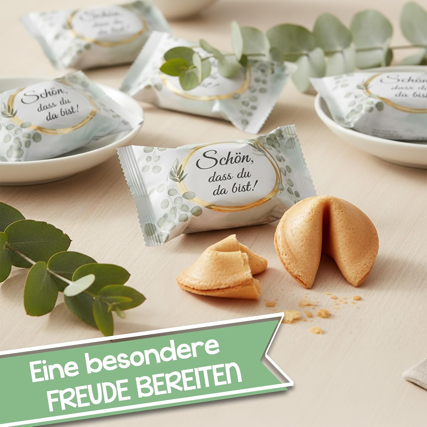 Detalle 2 de FOOD crew 12x Glückskekse „Schön dass du da bist“ – einzeln verpackt, vegan (Gastgeschenk Hochzeit & Kommunion)