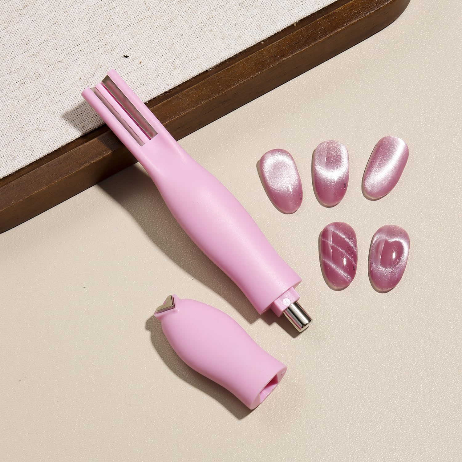 Detalle 2 de SUTOKAKA Cat Eye Nail Magnet, 3-in-1