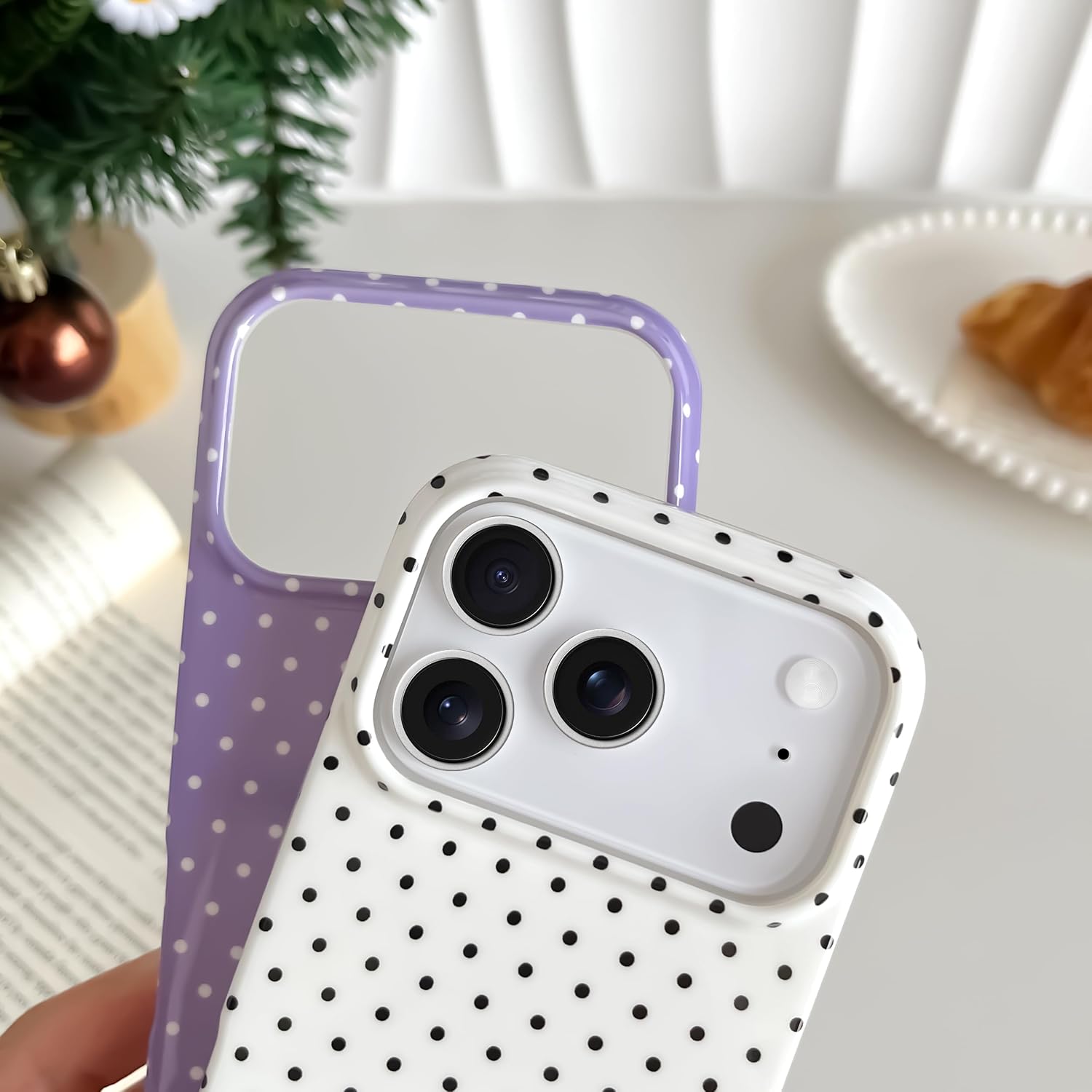 Thumbnail 5 de Yeddabox iPhone 17 Pro Max Case Polka Dots