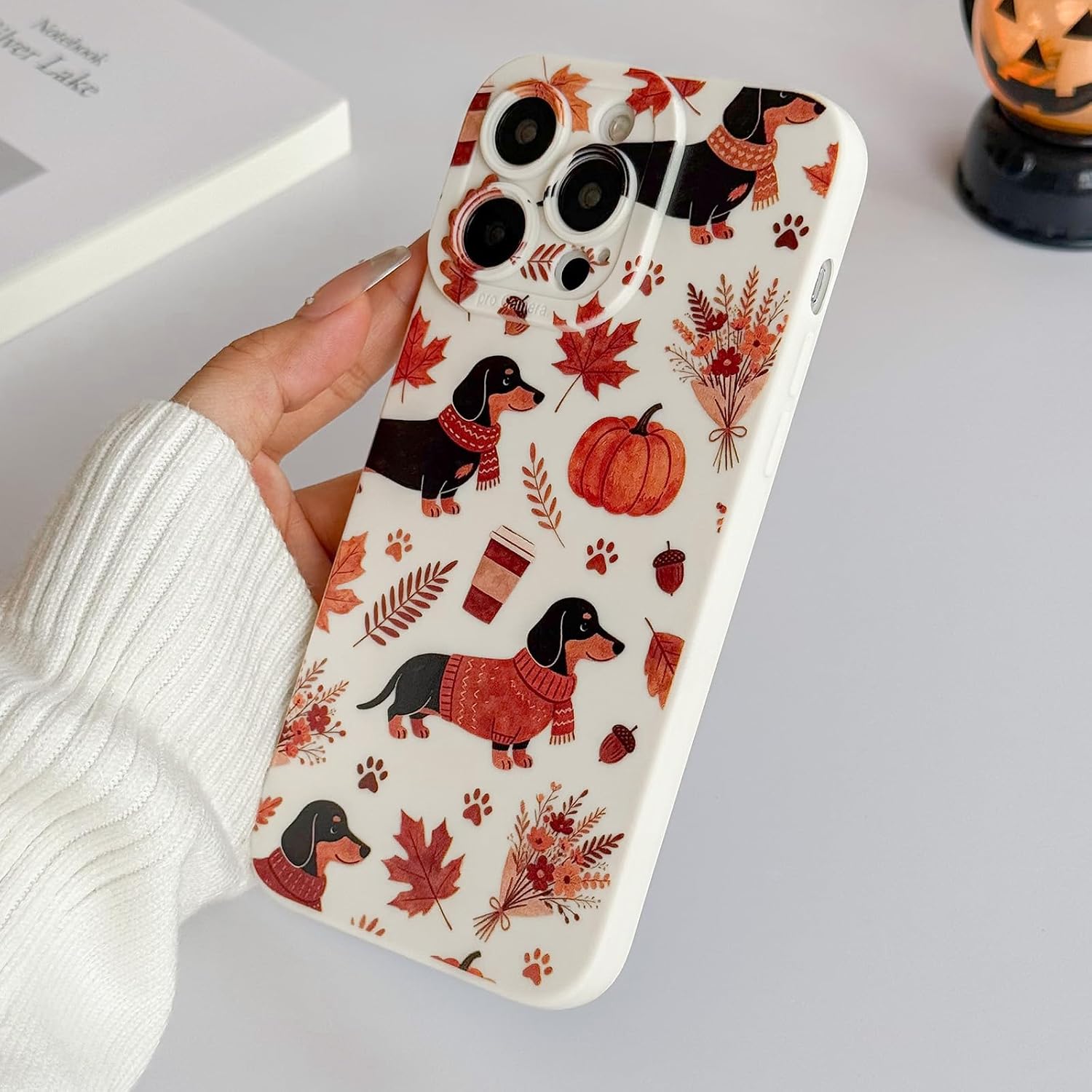 Detalle de HTDSVVV iPhone 14 Pro Max Case, Pumpkin Dog Print, Soft TPU