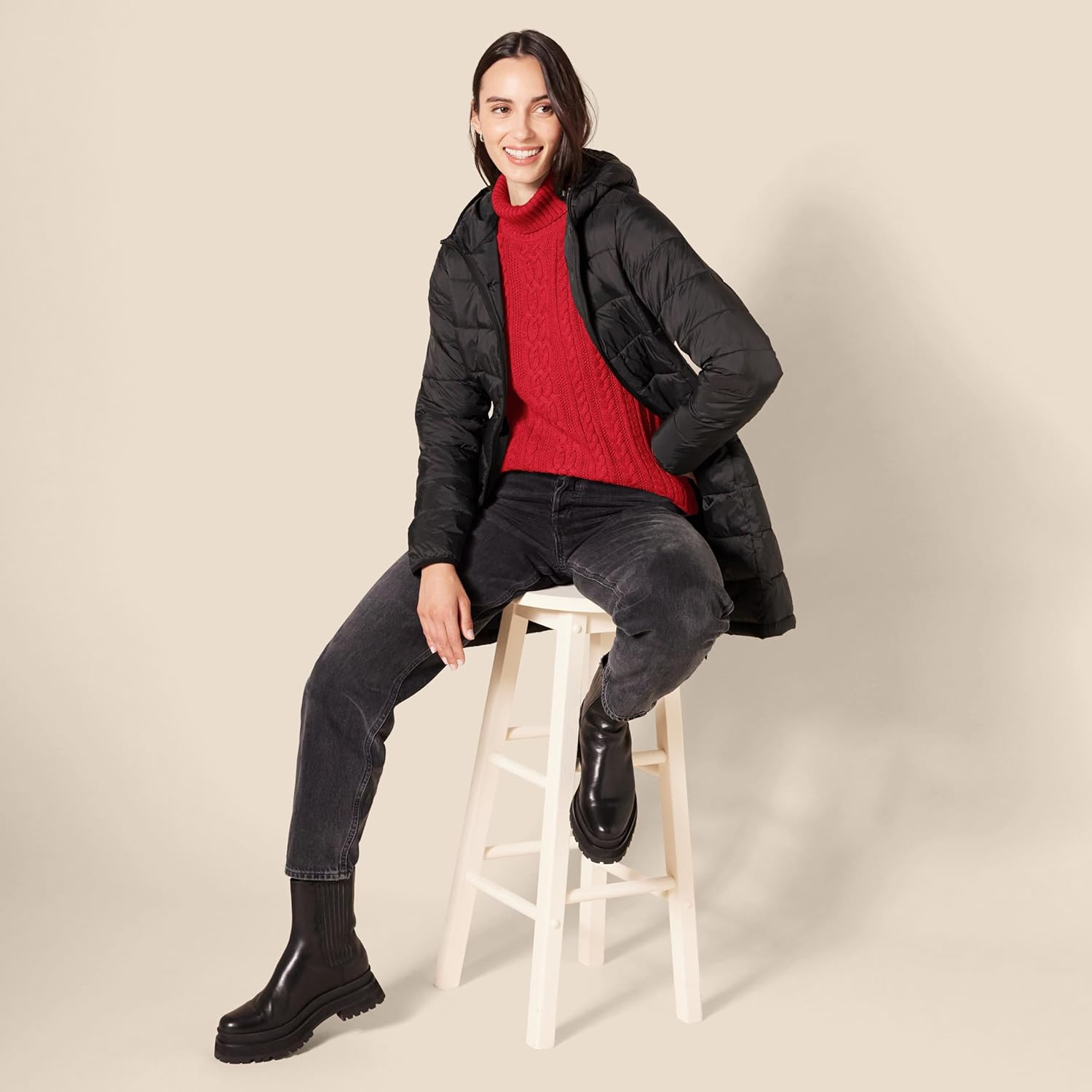 Thumbnail 4 de Amazon Essentials Women's Cable Knit Turtle Neck Jumper (Plus Size)