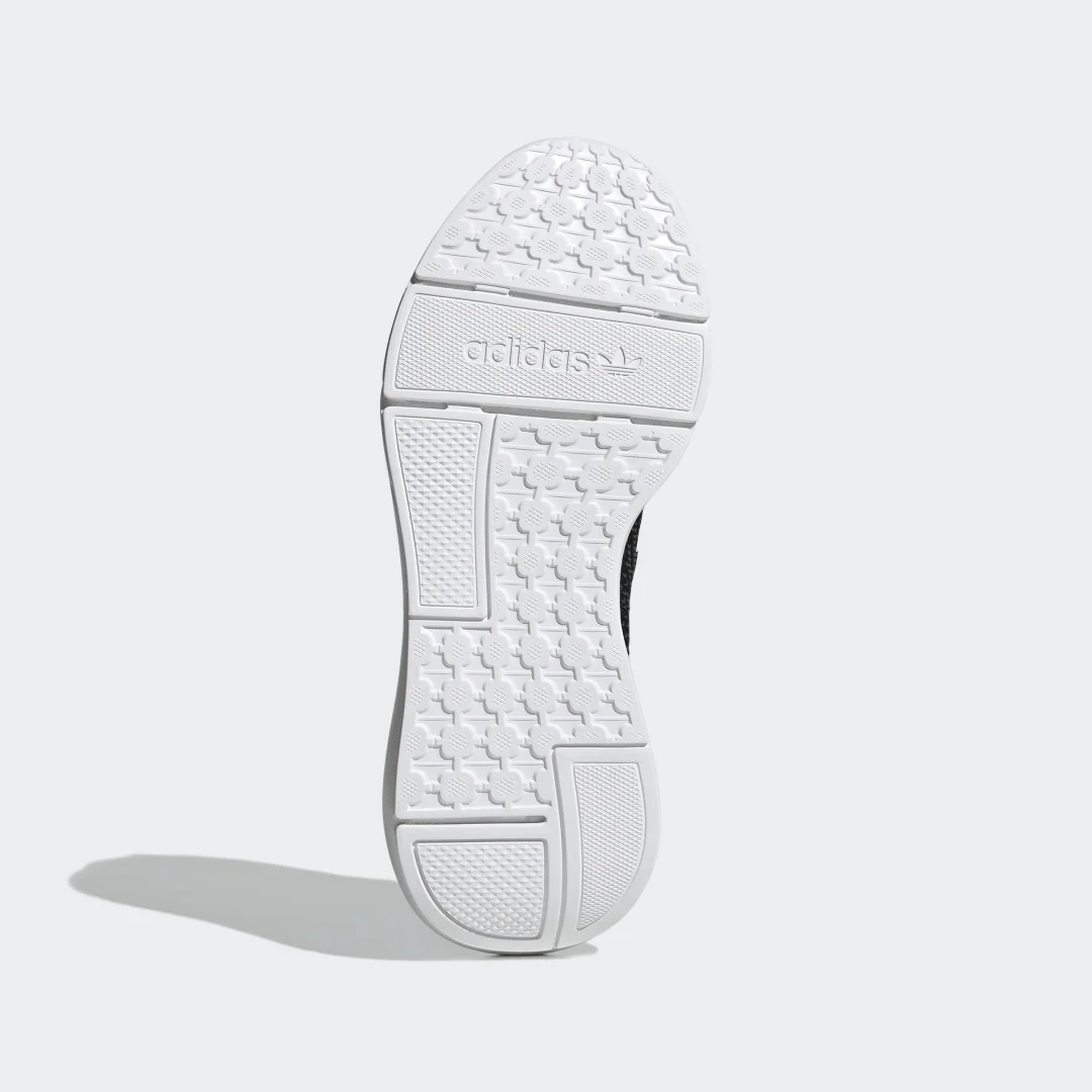 Thumbnail 2 de Zapatilla Swift Run 22 de Adidas: comodidad para uso diario en color negro