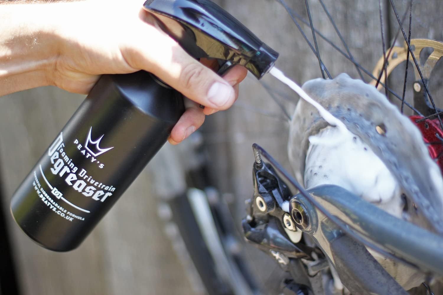 Detalle de Peaty's Sgrassatore Catena Bici in Schiuma 1 L – Detergente professionale per trasmissioni, ugello regolabile