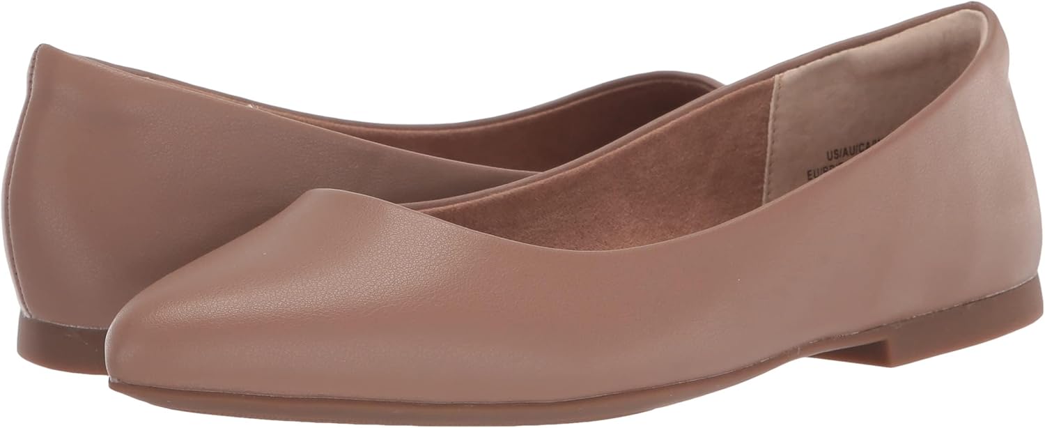 Thumbnail 6 de Amazon Essentials Damen Ballerinas mit spitzem Zehenbereich – komfortabel gepolstert, breiter Schnitt