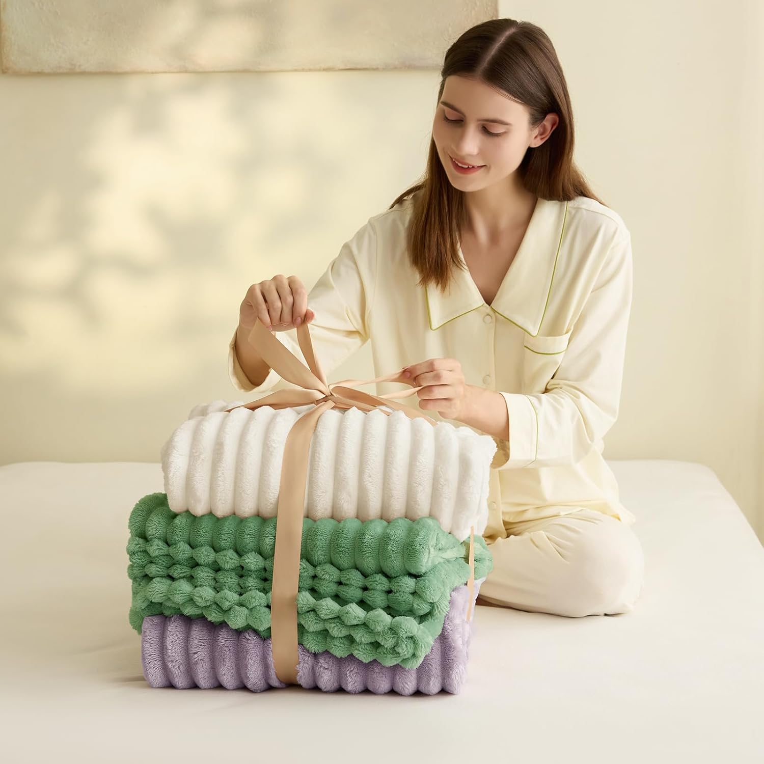Thumbnail 4 de WAVVE Kuscheldecke Flauschig (150x200 cm) in Grau – weiche Mikrofaserdecke als Sofa- & Tagesdecke