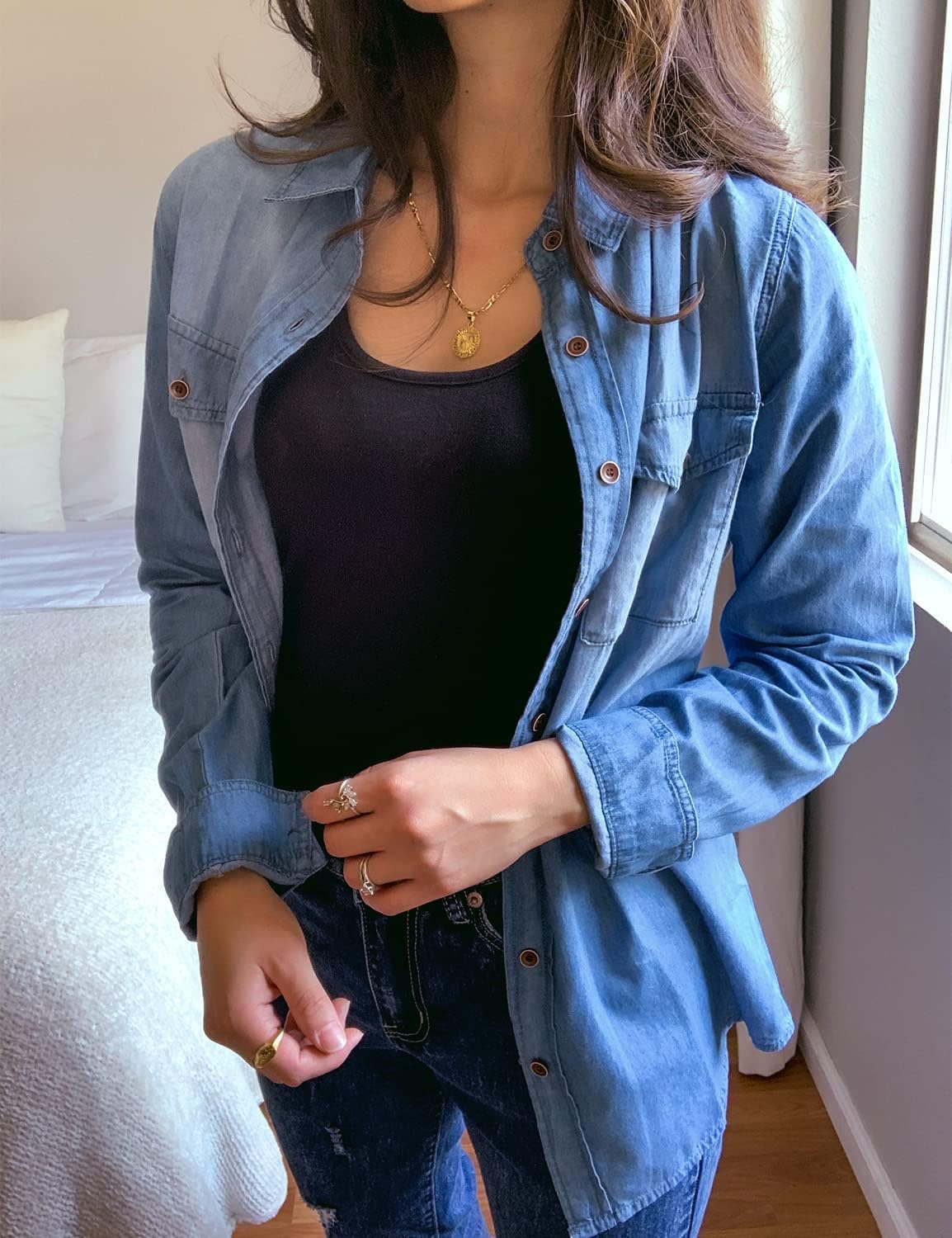 Detalle 1 de Luvamia Chambray Denim Shirt for Women