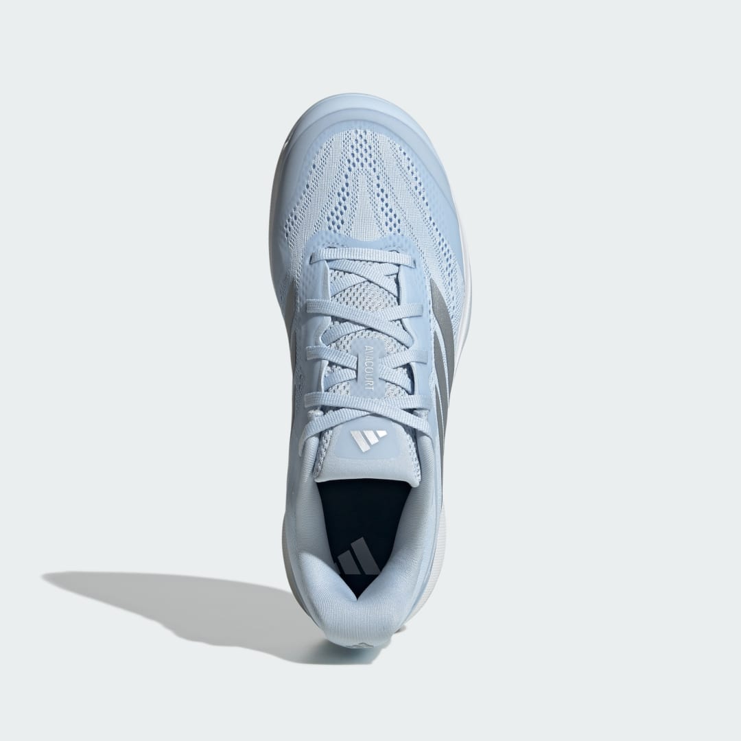 Detalle de Zapatilla de tenis Avacourt 3 de Adidas en azul