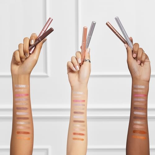 Detalle de L'Oréal Paris Le Shadow Stick 420 Brown Bliss: sombra de ojos en formato stick para looks versátiles