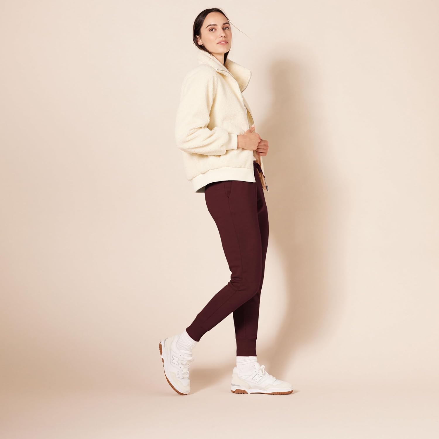 Detalle de Amazon Essentials Women’s Fleece Cuffed Jogging Bottoms (Plus Size available)