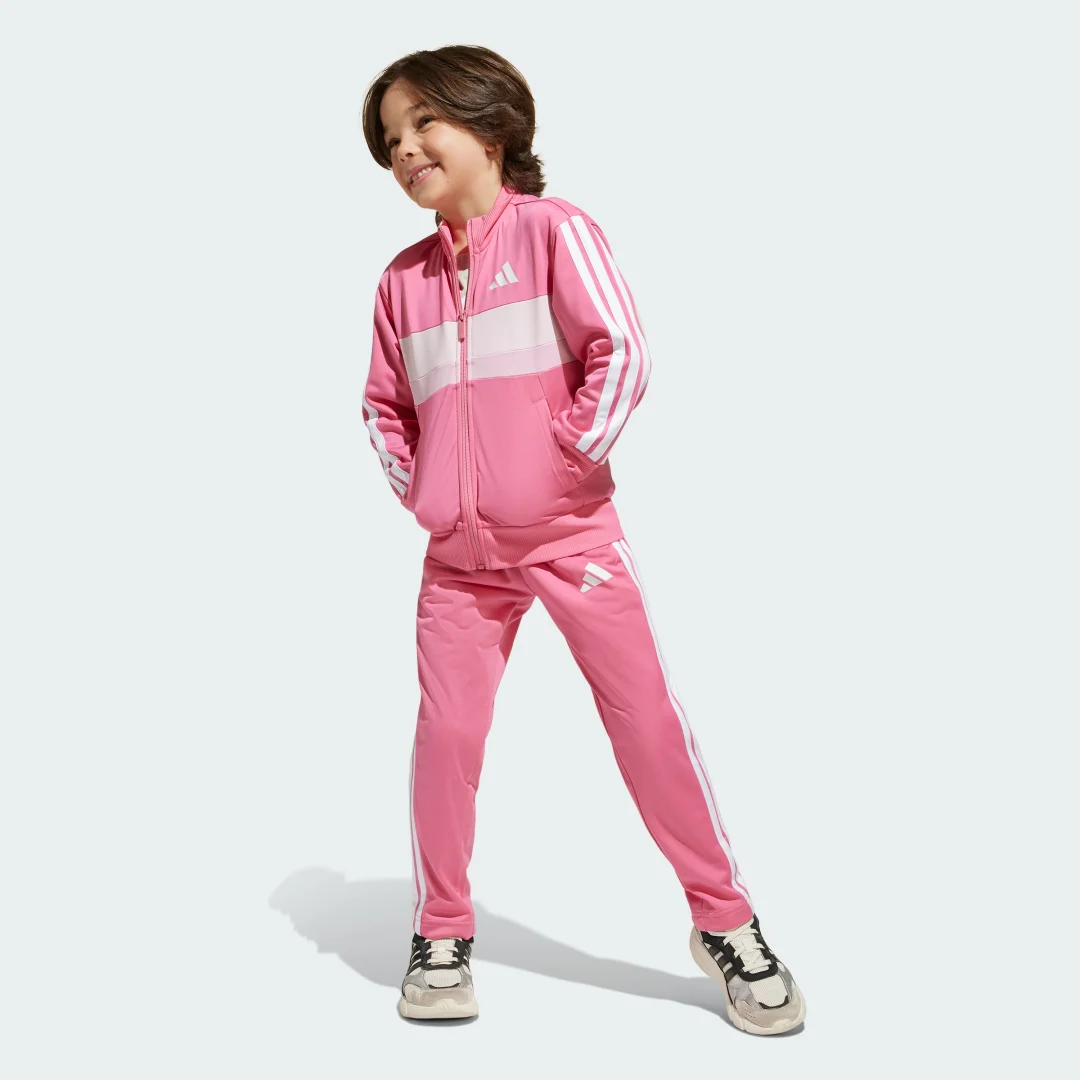 Detalle de Chándal Seasonal Essentials Tiberio Tricot 3 bandas (Niños) – Adidas