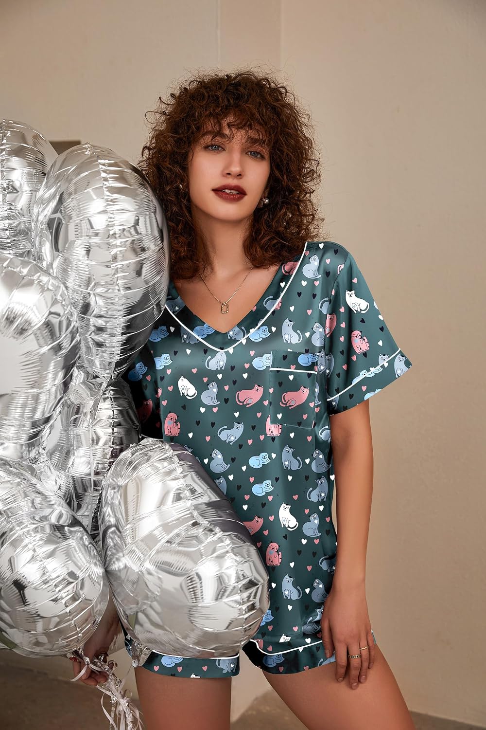 Detalle de Ekouaer Satin Pajama Set