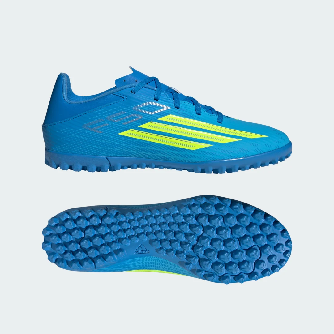 Detalle de Zapatilla de fútbol F50 CLUB moqueta de Adidas — azul, para entrenos y césped artificial