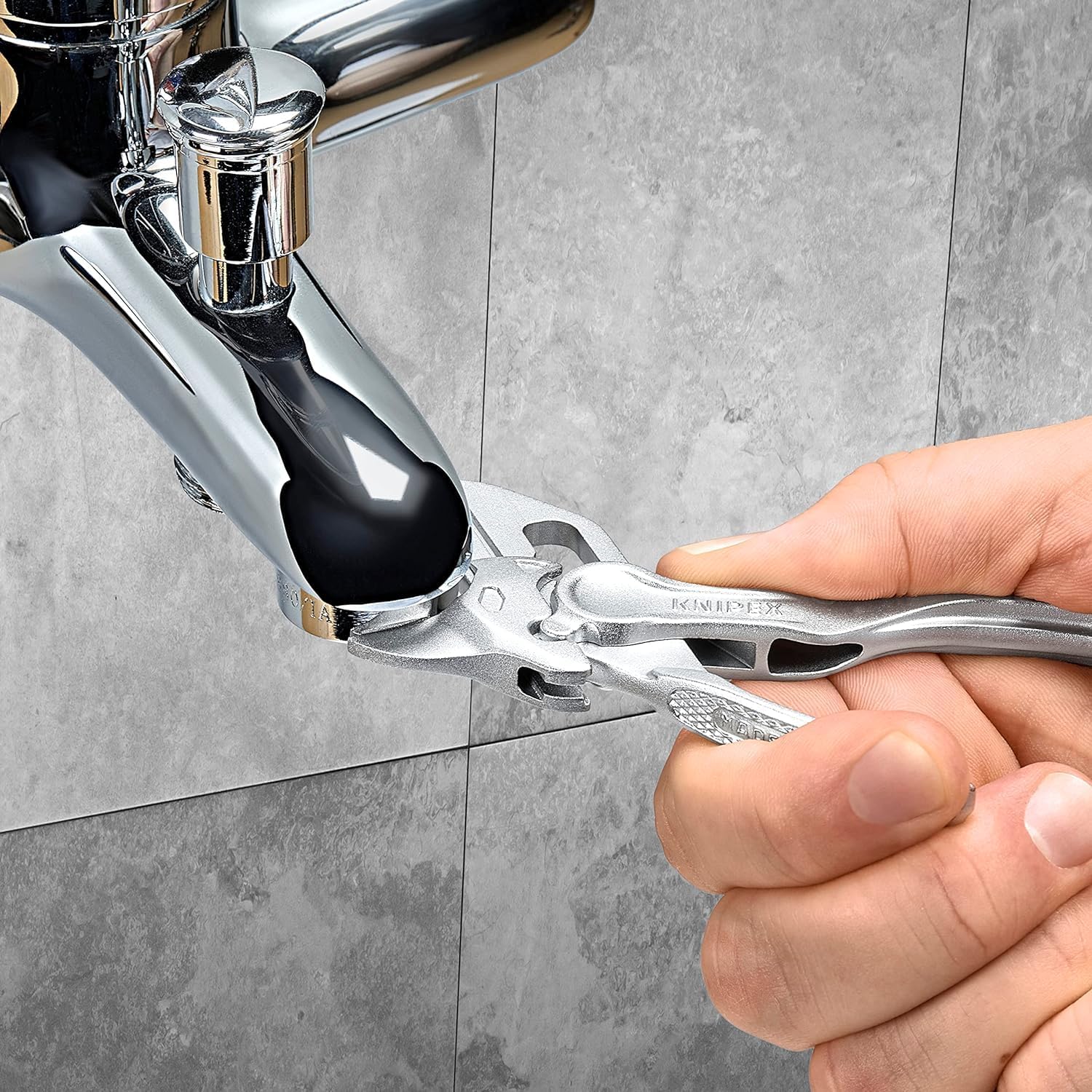 Thumbnail 3 de Knipex 86 04 100 BK XS Pliers Wrench (100 mm) – pliers and integrated wrench in one tool