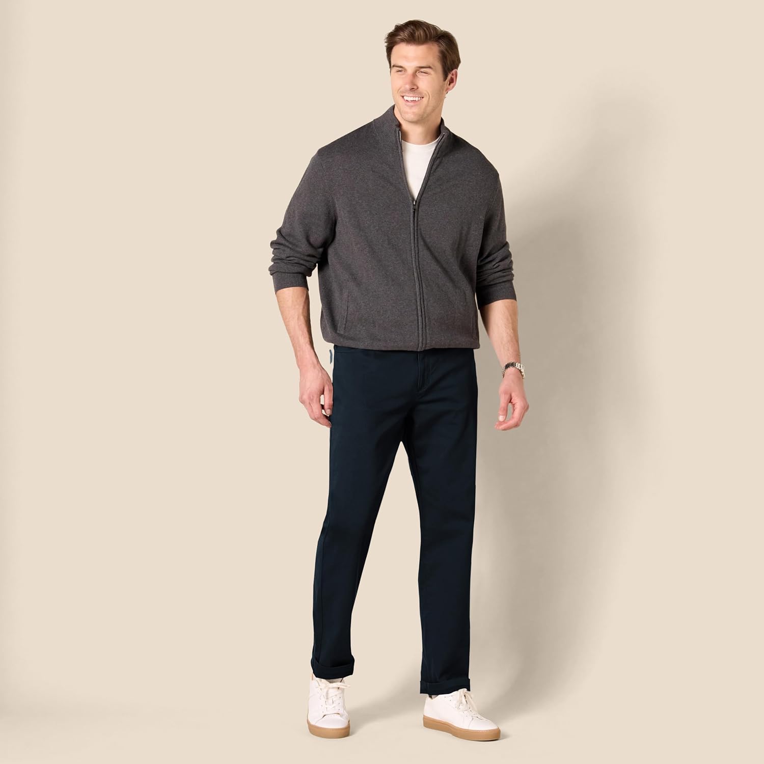 Thumbnail 6 de Amazon Essentials Men's Athletic-Fit 5-Pocket Stretch Twill Trouser (Available in Big & Tall)