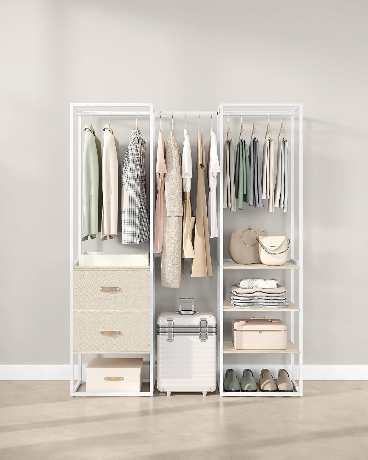 Detalle de SONGMICS BLOCHIC RGR003W67 open kledingrek met 2 laden en 4 legplanken