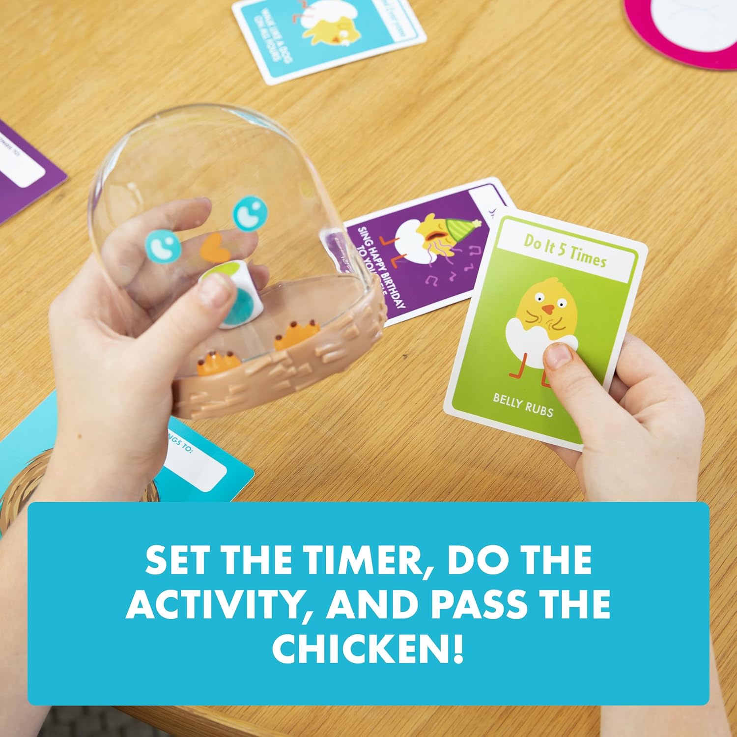 Thumbnail 4 de Exploding Kittens Hurry Up Chicken Butt Game