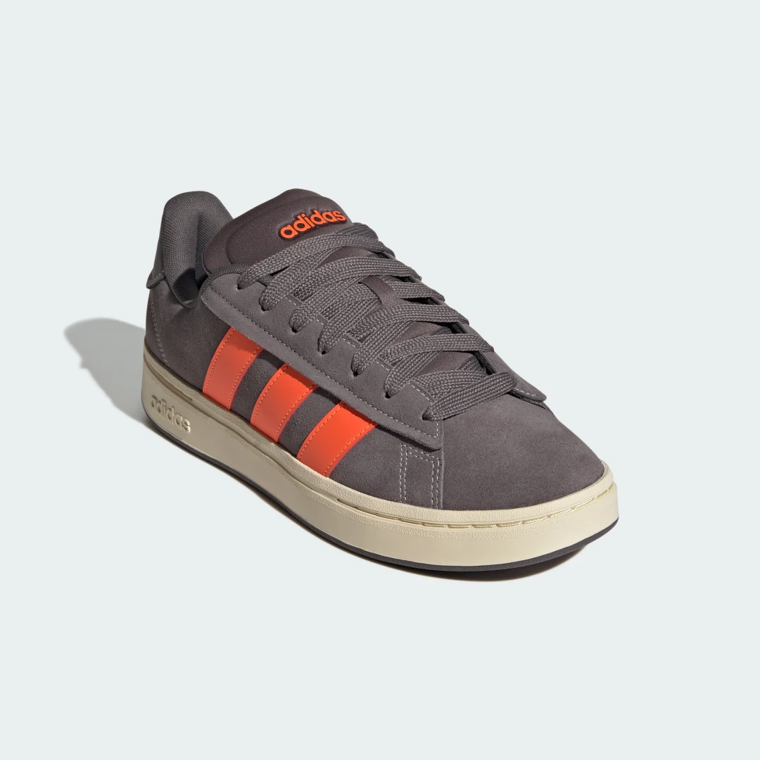 Thumbnail 3 de Zapatilla Grand Court Alpha de Adidas: estilo clásico en marrón para uso diario