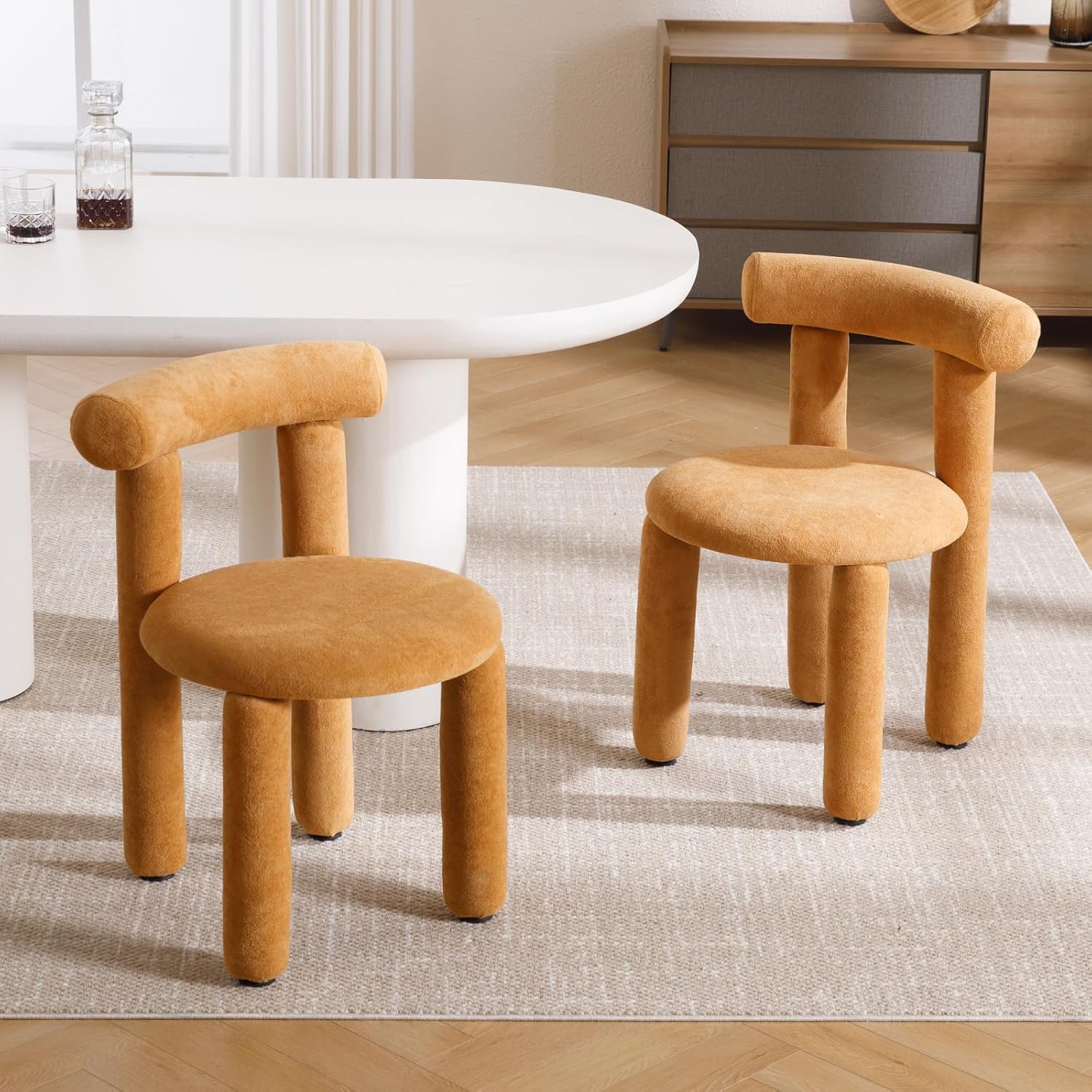 Detalle de chairus 57da0667-45e8-4d38-8d12-ca542fc7418d set van 2 gele stoelen in imitatiebont