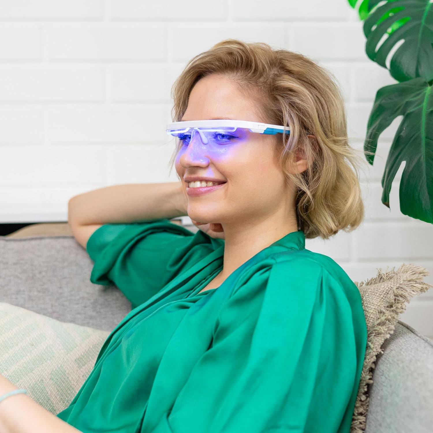 Thumbnail 6 de AYO Premium Blue Light Therapy Glasses: Portable Circadian Support for Sleep, Energy and Mood