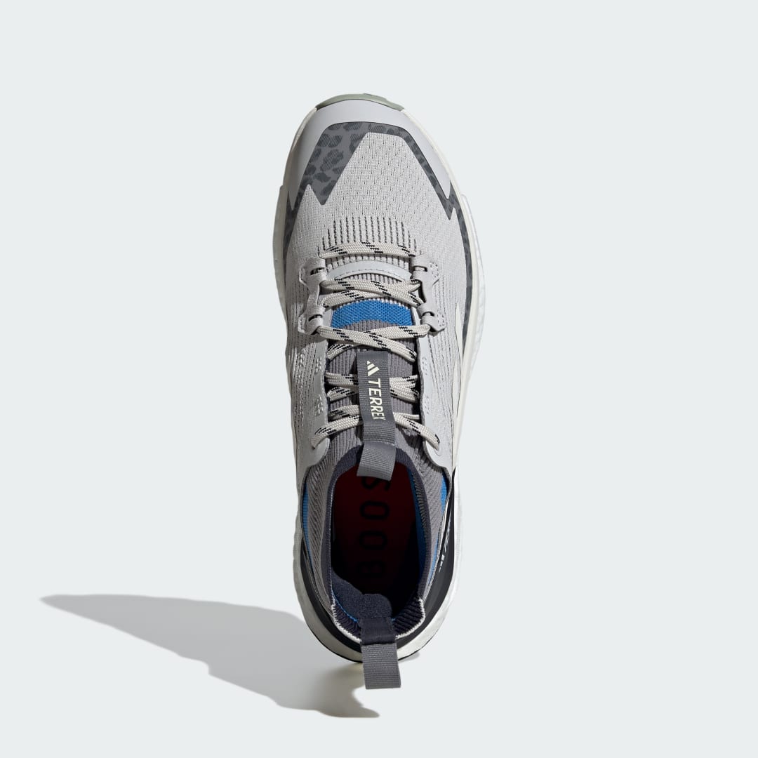 Detalle 2 de Zapatilla de senderismo Terrex Free Hiker 2.0 de Adidas — gris, para rutas moderadas