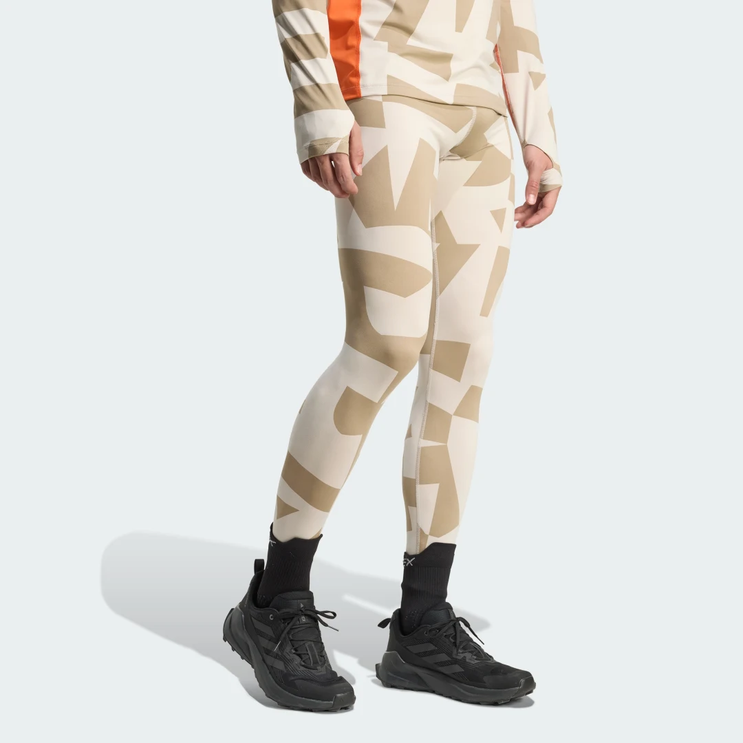 Detalle 1 de Mallas interiores Multi Synthetic de Adidas – Beige