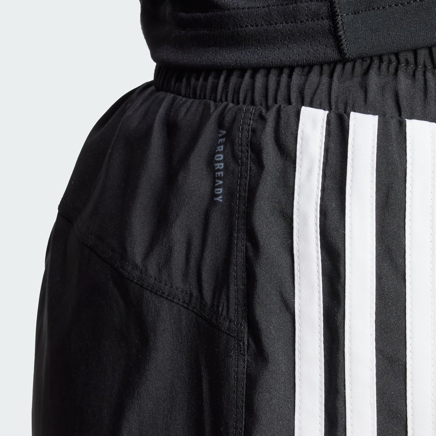 Thumbnail 3 de adidas Pacer 3-Stripes short entraînement femme