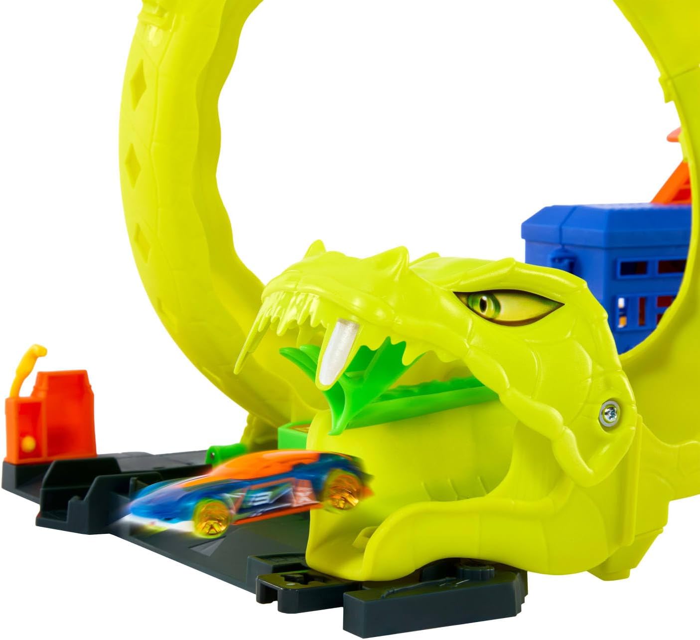 Detalle 1 de Hot Wheels JBM63 Snake Gas Station Playset with 1:64 Car and Corkscrew Loop