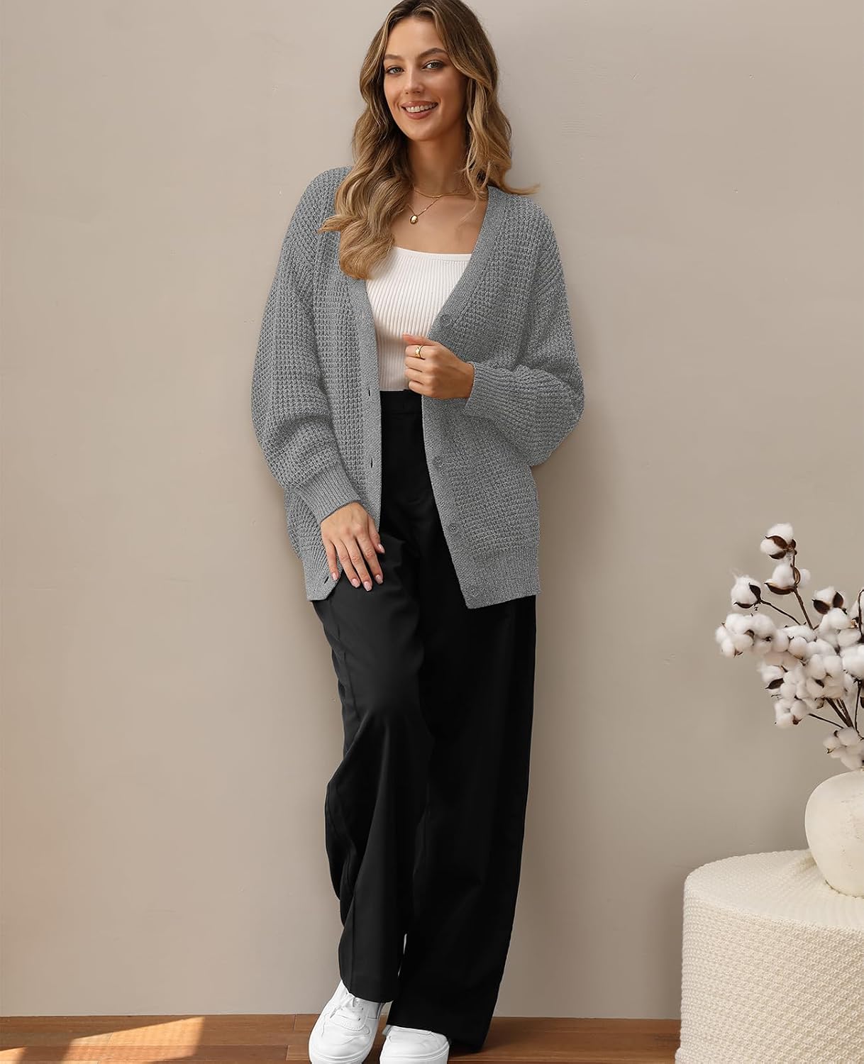 Detalle de QUALFORT oversized cotton cardigan 100% cotton