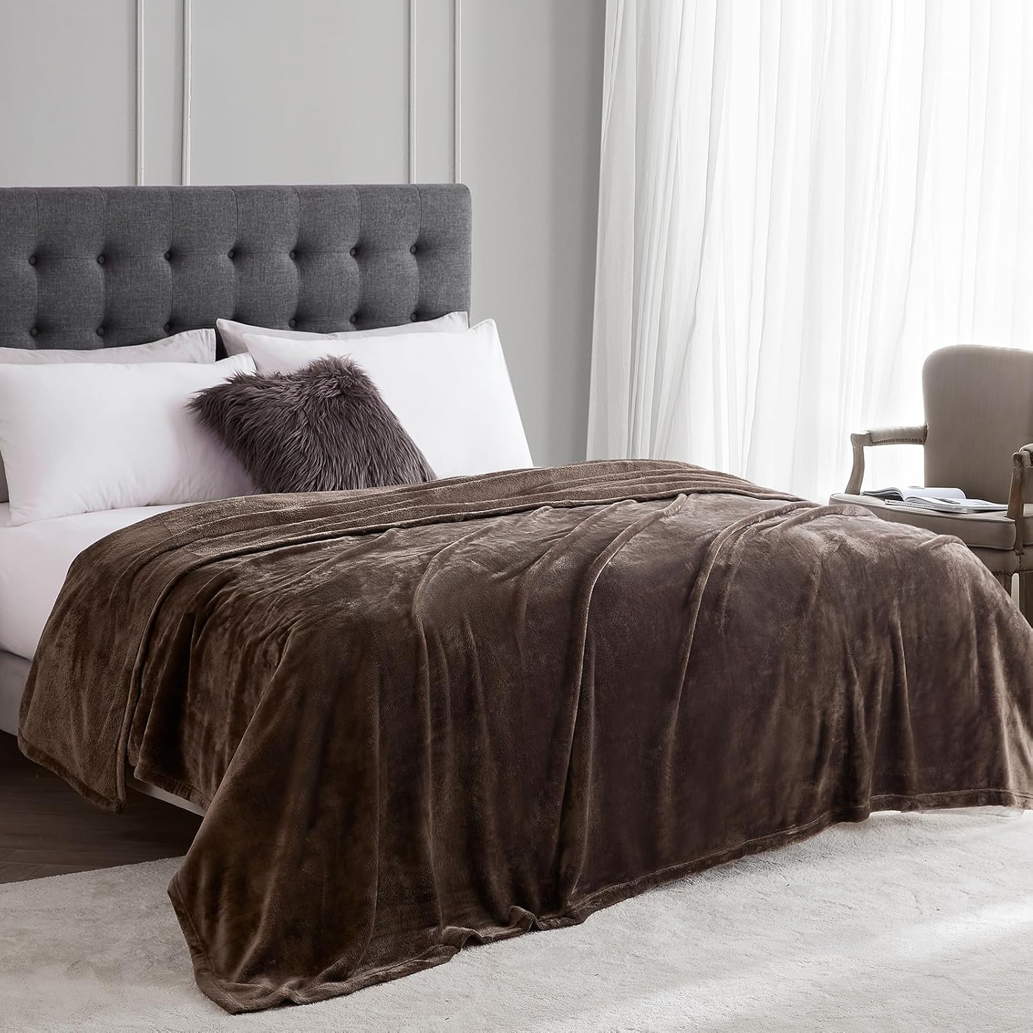 Thumbnail 6 de EHEYCIGA Fleece Blanket 130x165cm in Brown – Soft, Warm Throw for Sofas and Beds