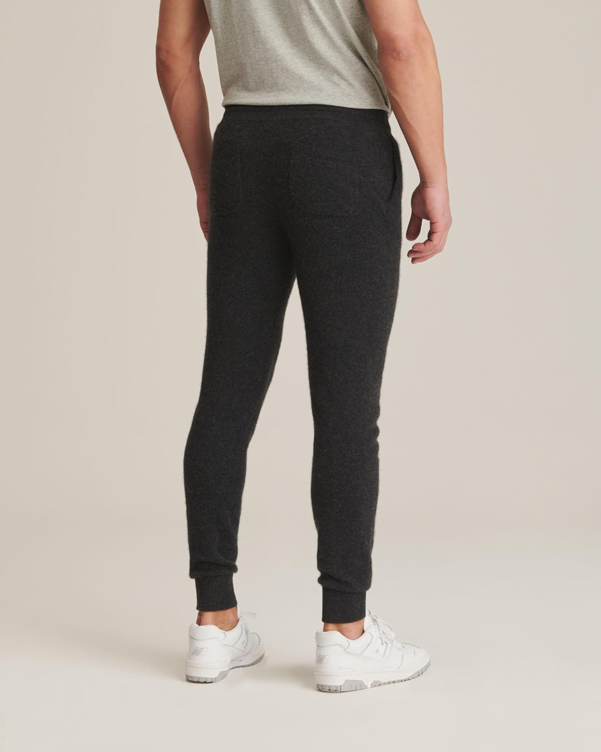 Thumbnail 2 de NAADAM The Off-Duty Cashmere Jogger — Pantalon décontracté pour homme