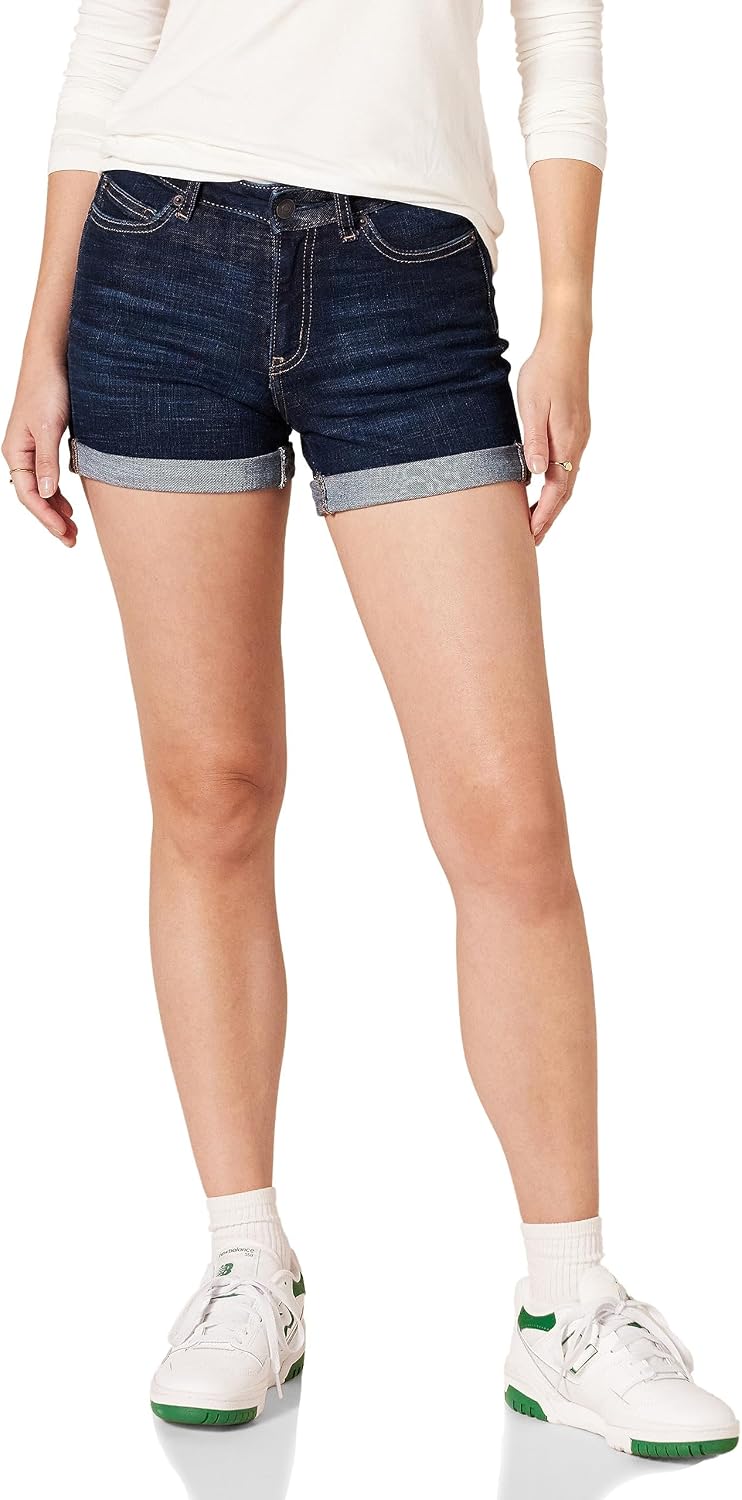 Thumbnail 6 de Amazon Essentials Women’s Slim-Fit Mid-Rise 4in (10.2cm) Jean Shorts