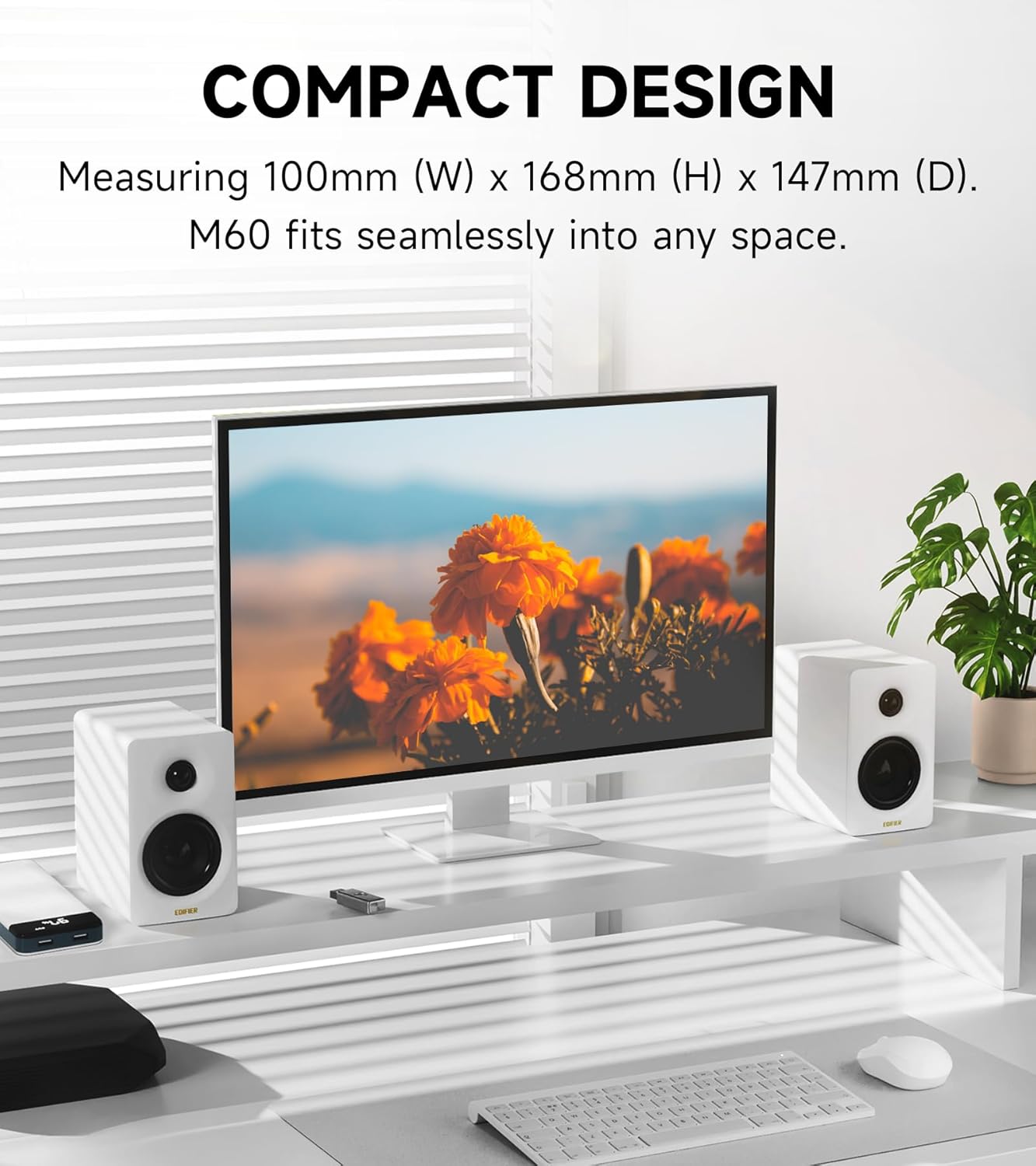 Thumbnail 1 de Edifier M60 Compact Desktop Speakers 2.0 with Bluetooth 5.3 and LDAC (White)