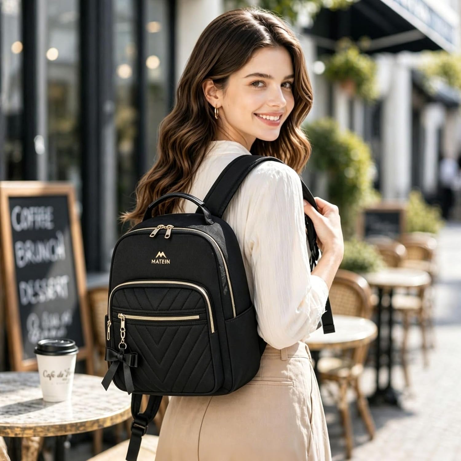 Detalle de MATEIN Mini Backpack, 12.5 x 10.5 x 6 inches