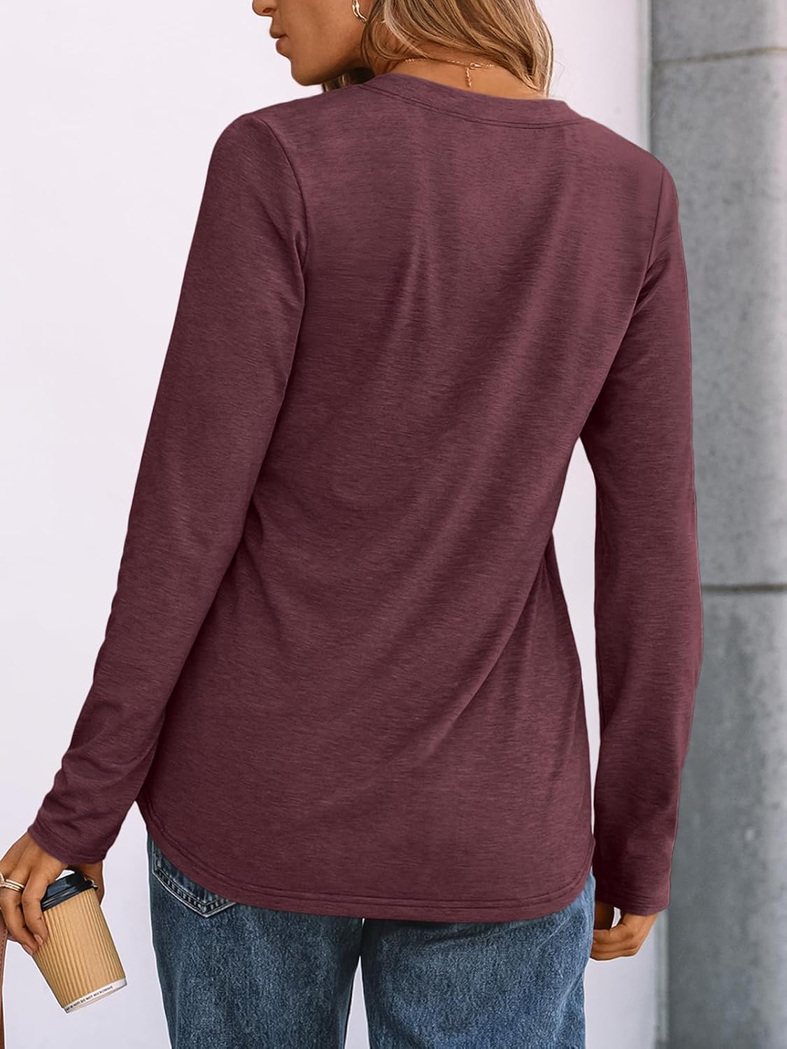 Detalle 2 de AUTOMET Women's Long Sleeve Henley Top 2026