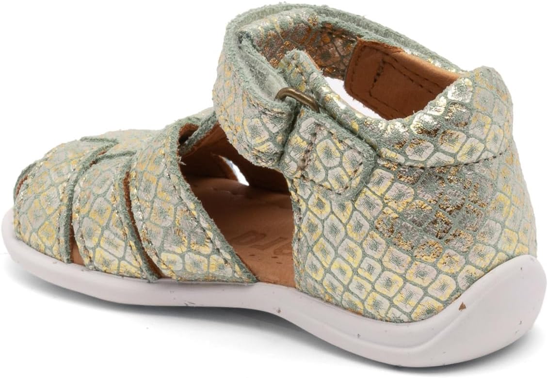 Detalle 2 de Bisgaard CarlySandal – Unisex Kinder Sandale aus natürlichem Leder, handgefertigt in Portugal