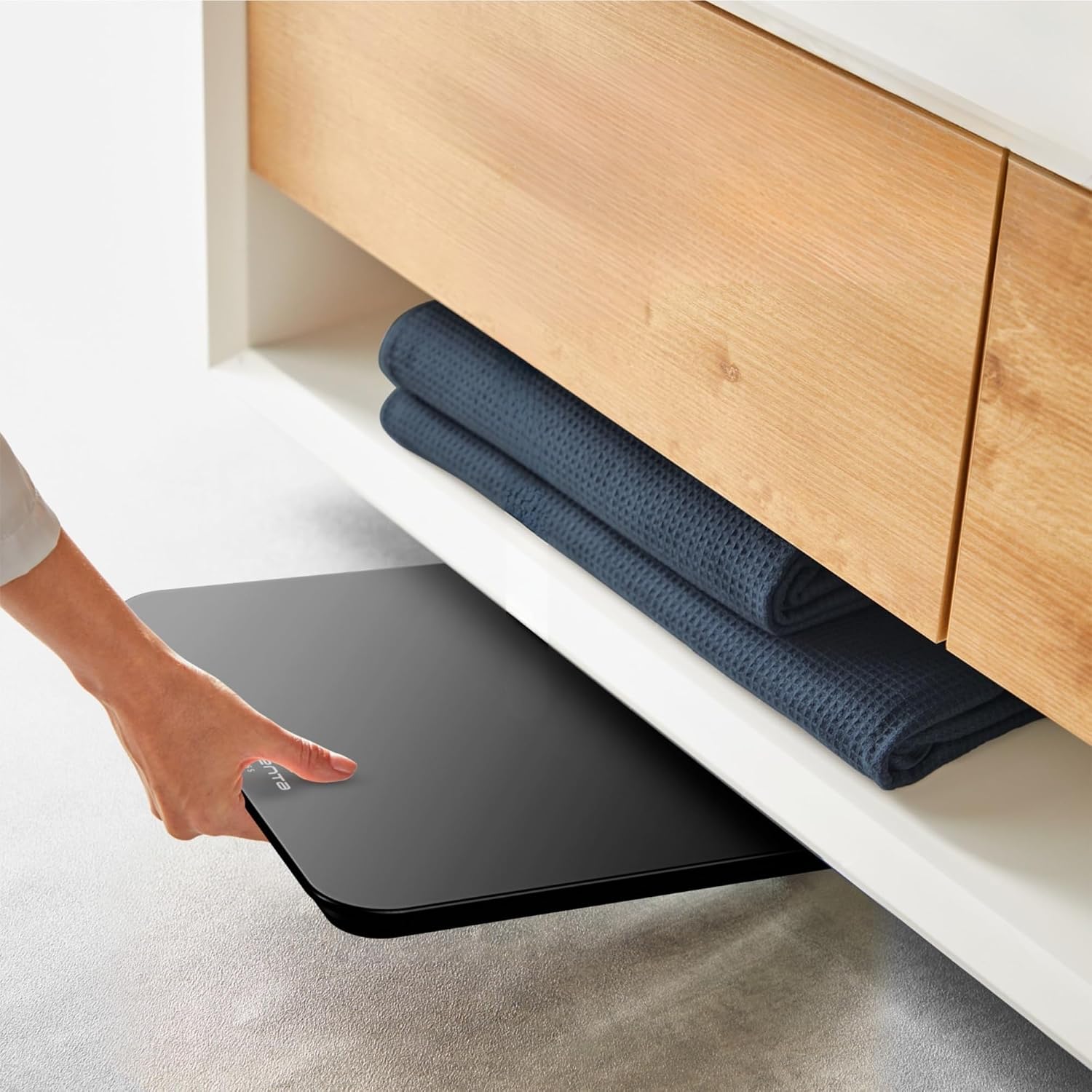 Detalle 1 de Rowenta Premiss 2.0 BS1800 personenweegschaal met LCD-display en glazen platform